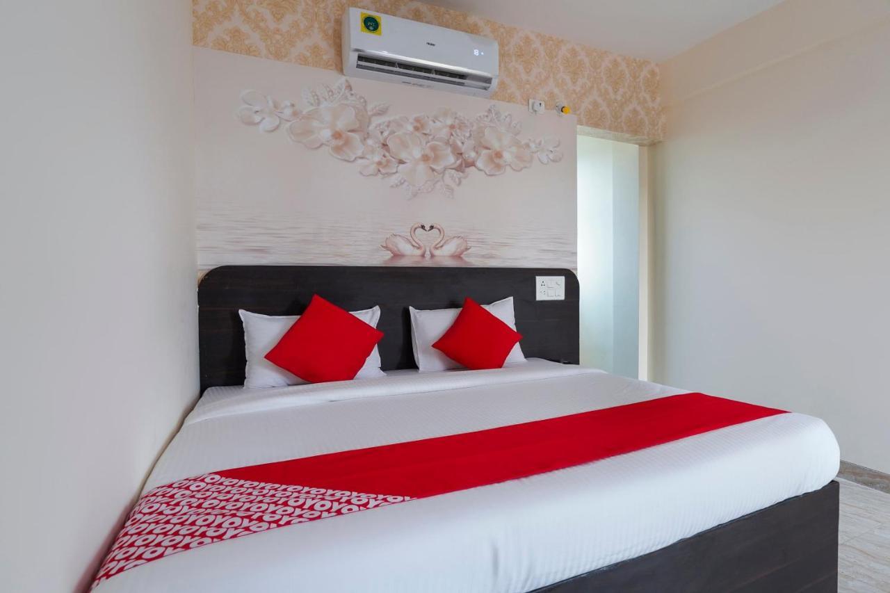 Oyo Flagship 68474 Hotel Viraj Pune Exterior photo