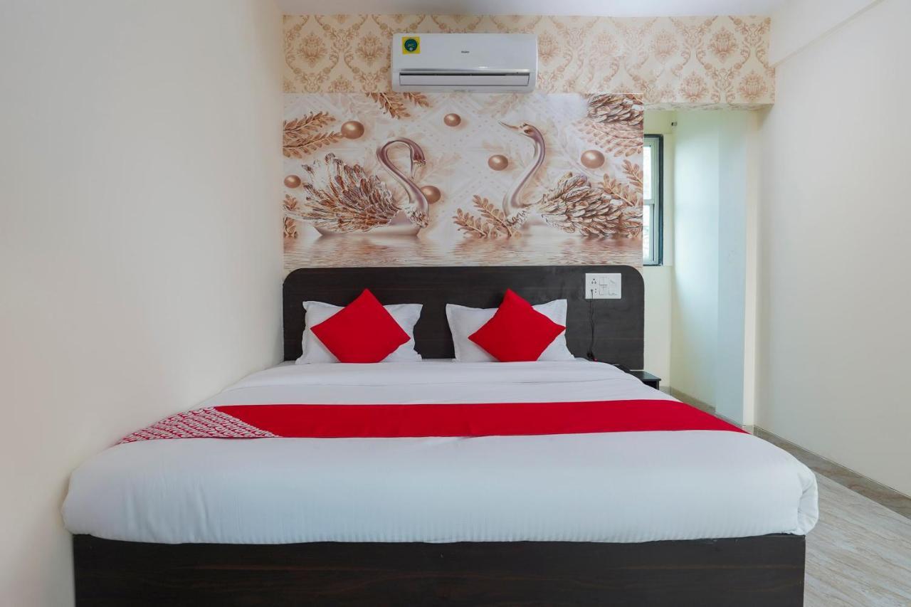 Oyo Flagship 68474 Hotel Viraj Pune Exterior photo